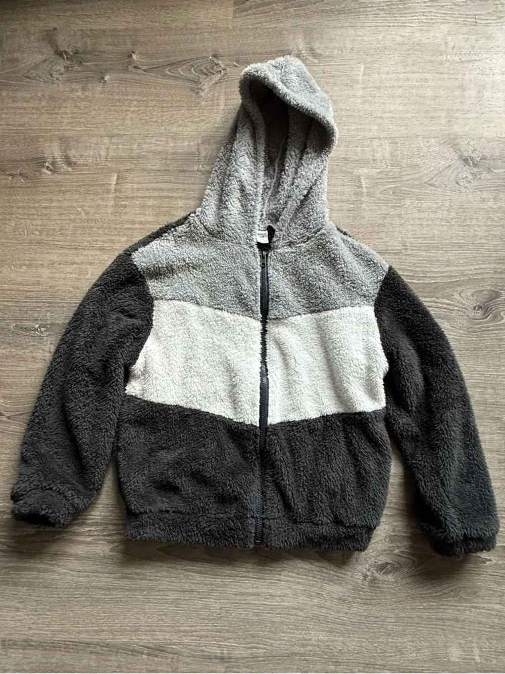 SHEIN Kids Size 11Y Colorblock Sherpa Hoodie Gray Cream Lightweight Cozy VGUC
